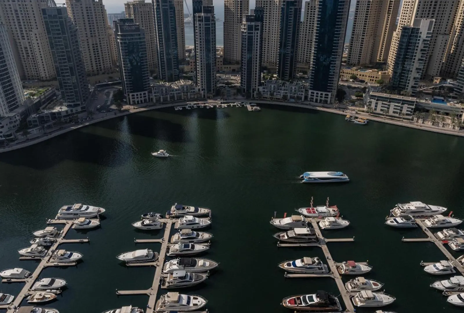 Dazzling And Spacious 3Bdr In Vida Marina-28 Dubai Apartment